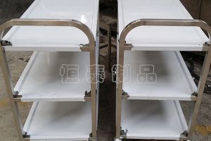 不銹鋼加工一個不銹鋼手推車多少錢？【恒宇泰】專注不銹鋼加工15年老廠，告訴給您