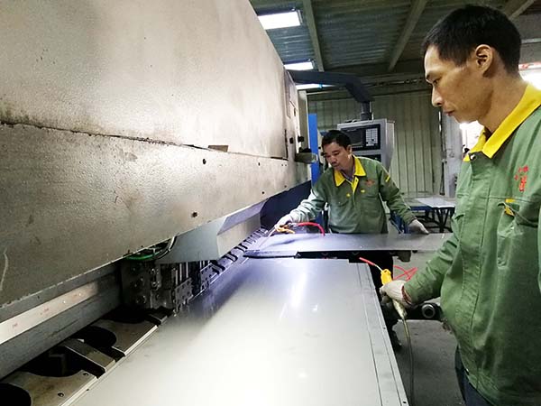 定做非標(biāo)鈑金機箱加工廠家 定做非標(biāo)鈑金機箱加工廠家