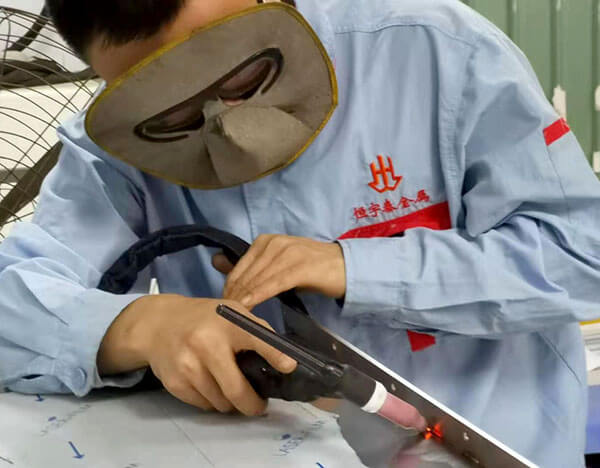 不銹鋼板激光焊接變形的解析