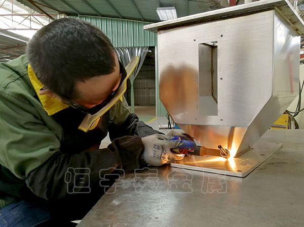 鈑金加工件焊接加工應遵循什么原則