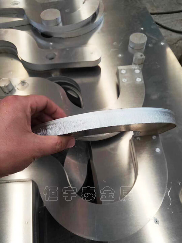 采用激光切割加工技術的鈑金車間有何要求