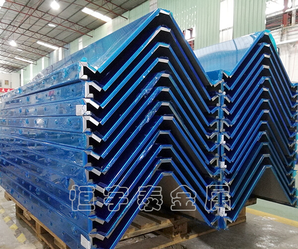 對(duì)鈑金加工過(guò)程中的特性進(jìn)行了深入分析